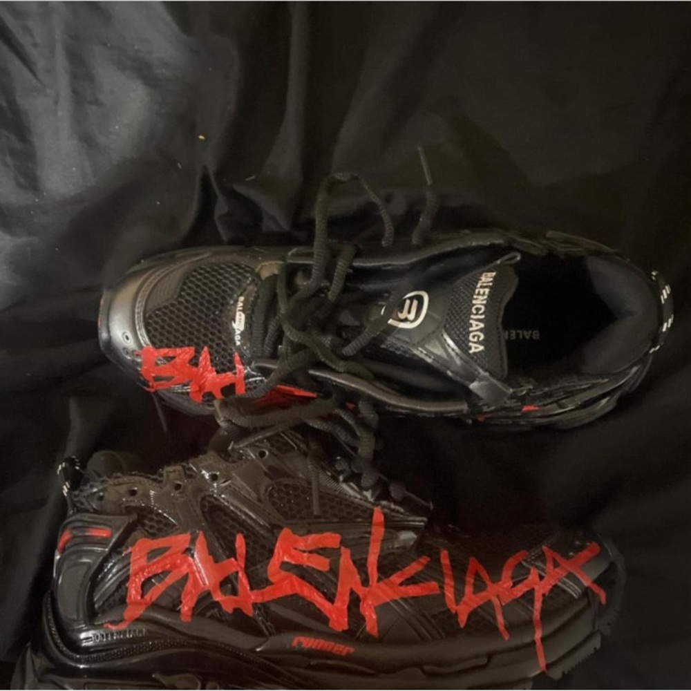 Balenciaga runners - Only take cash app w0rldw1decj